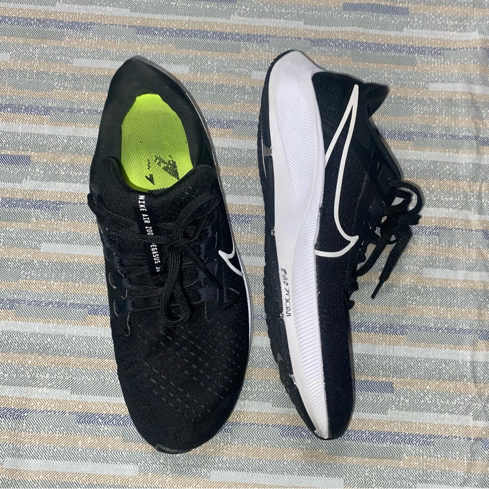 Nike Air Zoom Pegasus‎ 38 ‘Black White’ Womens Sneakers Size 9